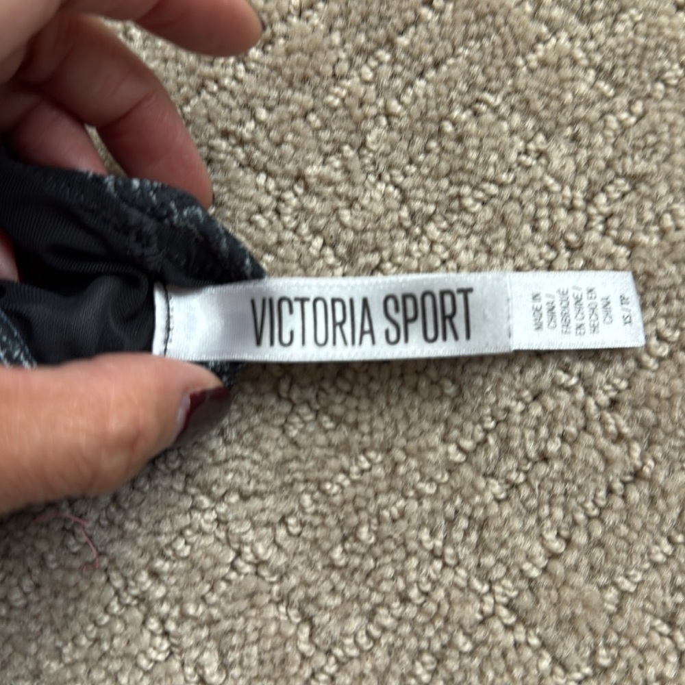 Victoria’s Secret Sport Strappy Sports Bra - Picture 3 of 3